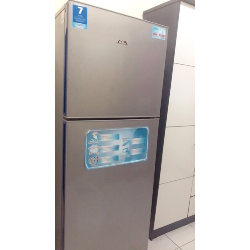 Kulkas 2 pintu second preloved Aqua dan lemari 3 pintu
