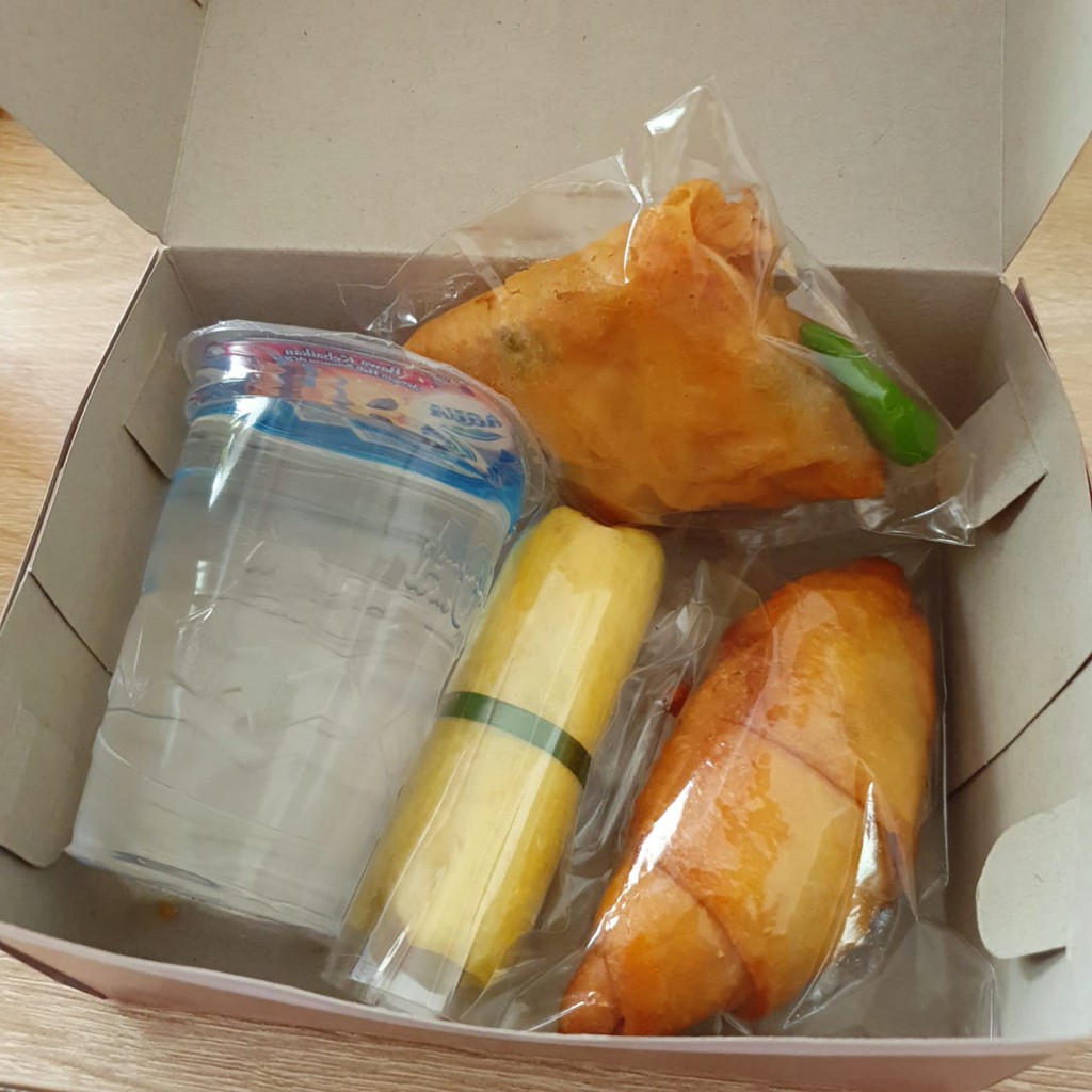 

Paket Snack Box/Kue Tradisional /Larasha