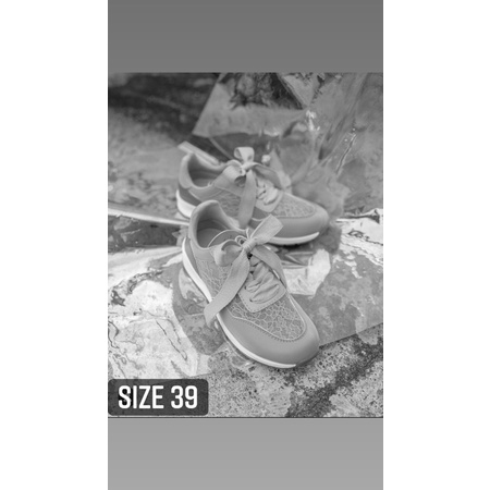 Ittaherl Rien Surprise Colour