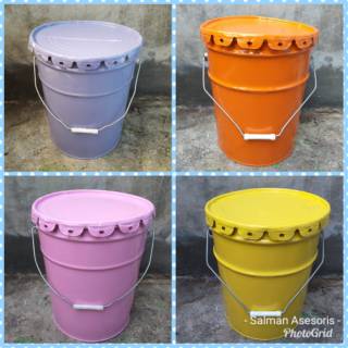 Ember kaleng  cat  25kg Shopee Indonesia