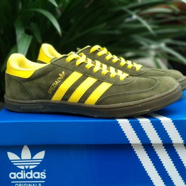 Adidas Spezial Premium