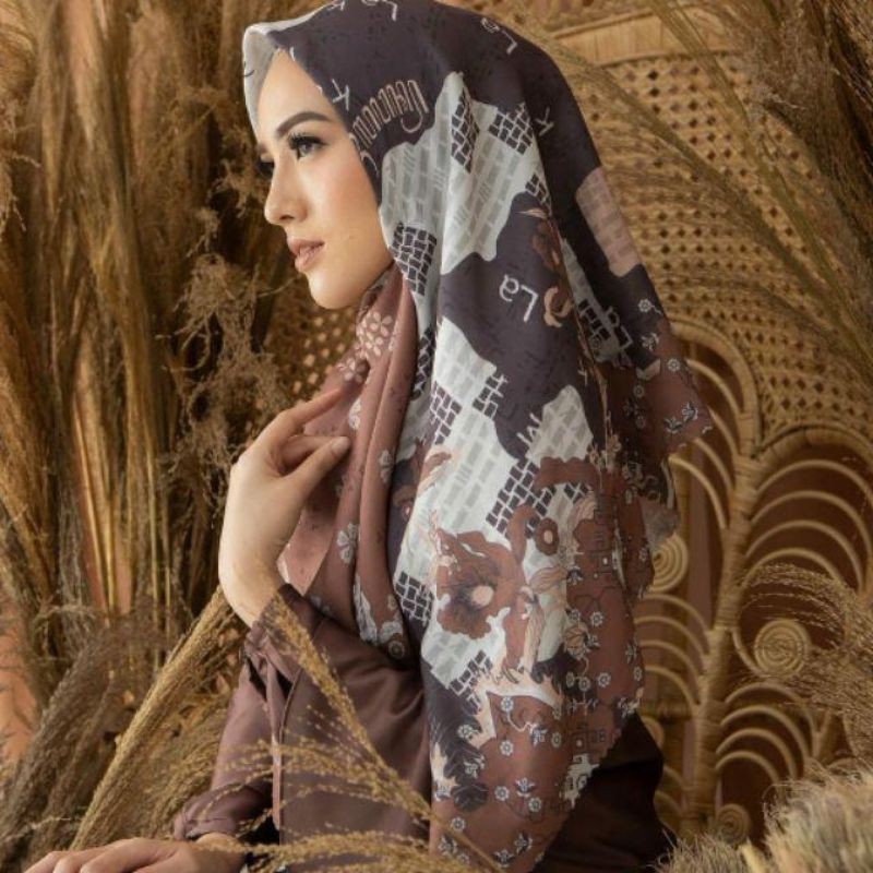 Iswara Scarf by  Wearing Klamby