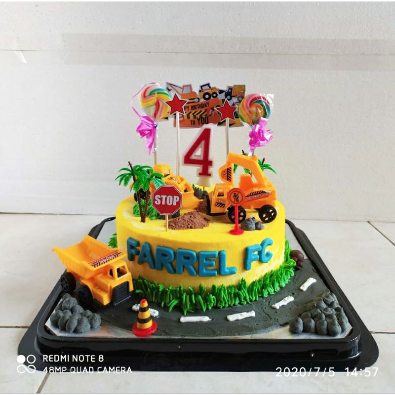 

PROMO !!! ICE CREAM TART, Excavator Tart, 20 cm, Tart Dalamnya 100% Ice Cream Tanpa Kue