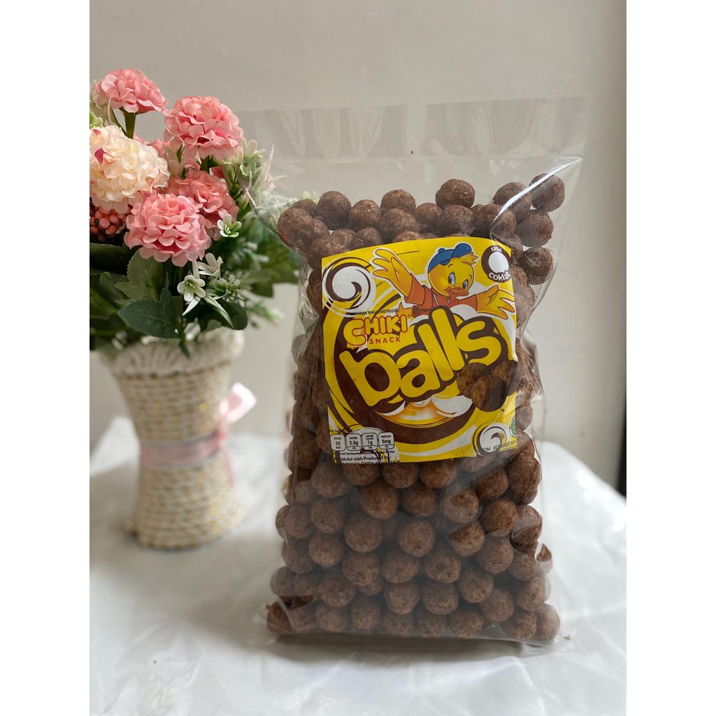 

CEMILAN GUYIH BOLA CHIKI COKLAT 200G