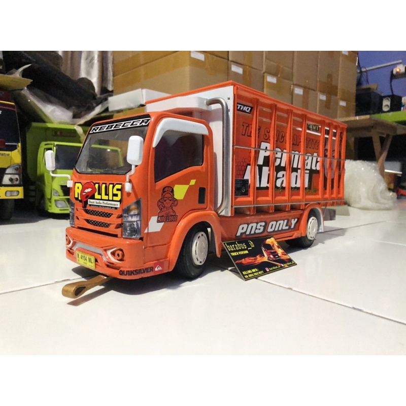 PVC Miniatur Truk ROLLIS PERMATA ABADI Besar 42cm