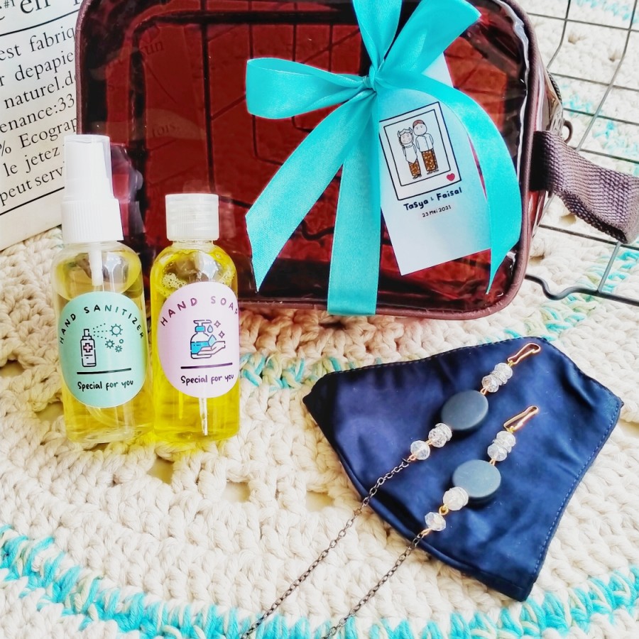 Hampers New Normal Kit Gift Souvenir