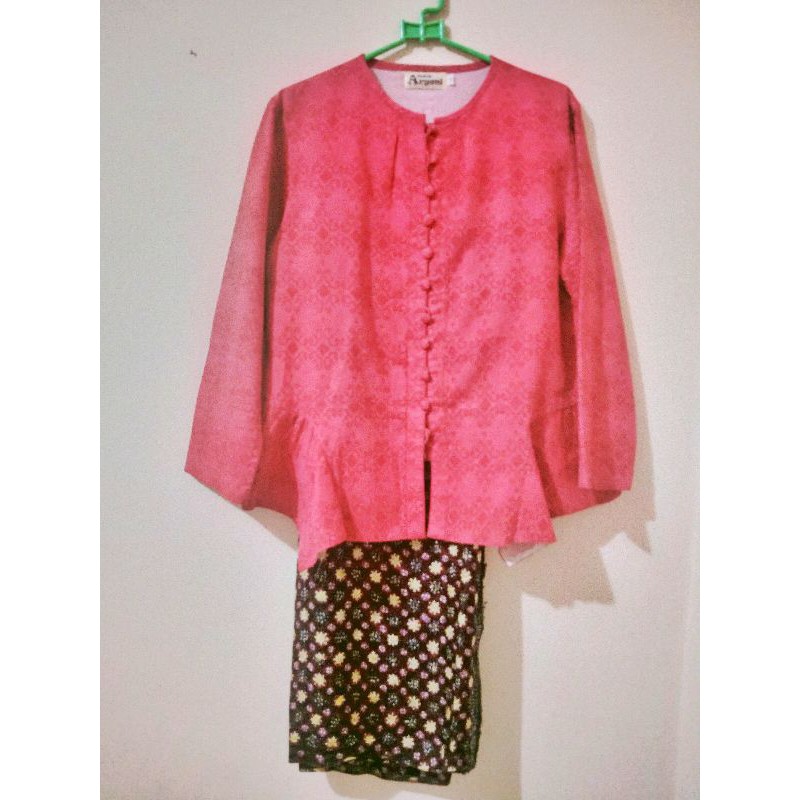 Atasan Batik / Batik Aryani