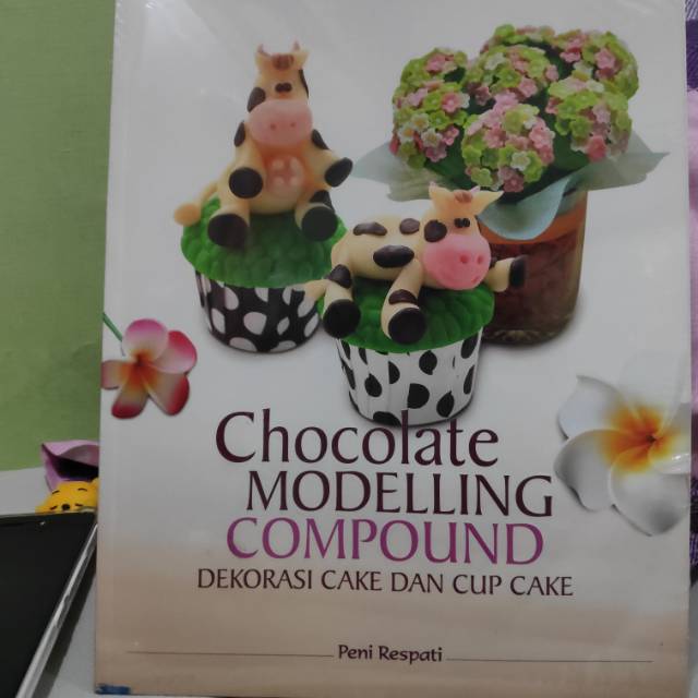 SALE BUKU DEKORASI CAKE & CUP CAKE