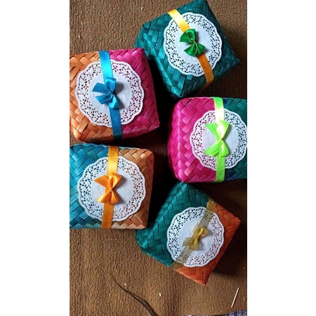 

[ HALODUL ] BESEK BAMBU | KOTAK NASI | BESEK CATERING WARNA WARNA UKURAN 18 x 18 x 8 CM BESEK NASI PWR