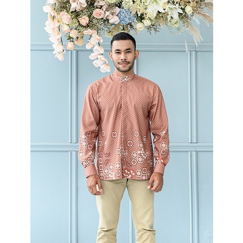 Laksamana Shirt in Rosemary Asli Wearing Klamby
