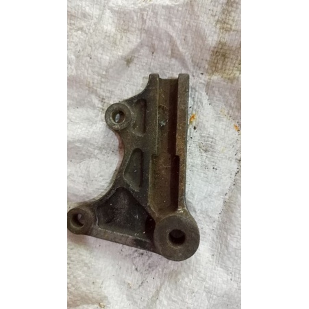 Bracket dudukan cakram belakang Satria hiu lumba DD