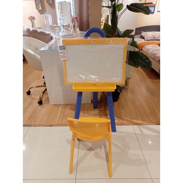 

papan tulis anak + kursi (informa)
