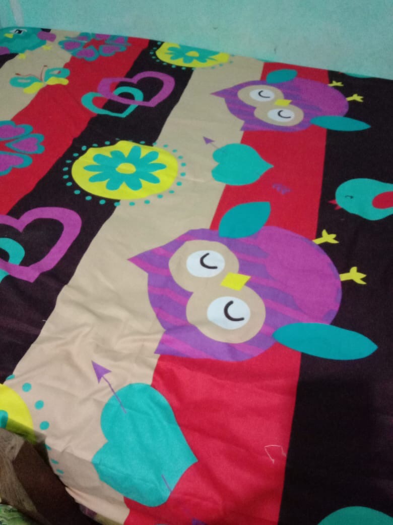 Sprei  140 X 200 Sampai 180 X 200 : 64 Ribu - 70 Ribu ( B 2 + G 2 )