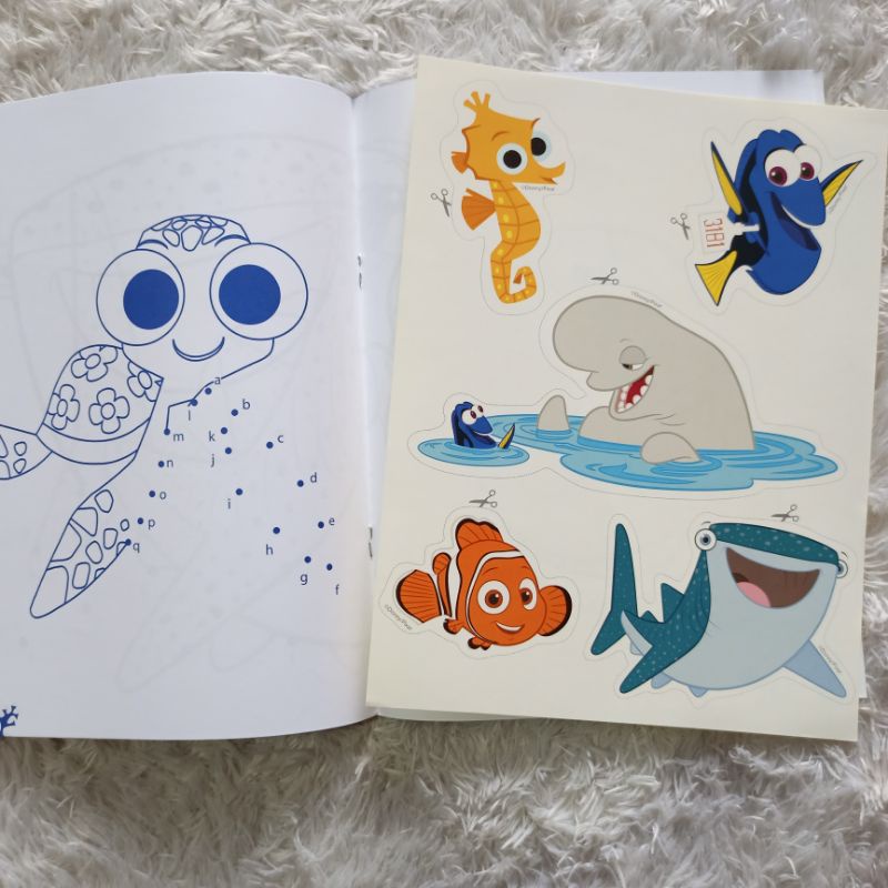 Buku Aktivitas Anak - Finding Dory - Perkalian, Pengurangan, Dot To Dot Huruf kecil dan Bonus Stiker