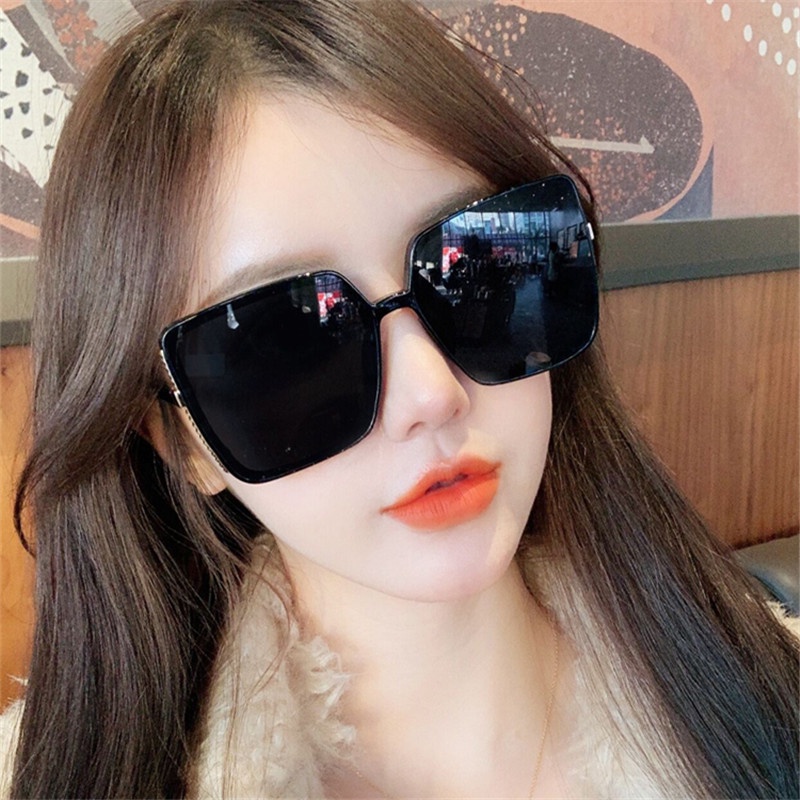 (YUZHU) Kacamata Hitam Oversize Fashion Gaya Korea Untuk Wanita Bingkai Persegi Warna Warni Shades Sunglasses