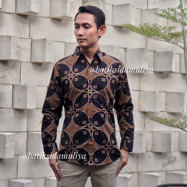 Sidamuliya Batik Kemeja Pria Slimfit Premium Ambaresha Lemgan Panjang