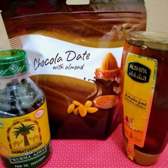 

Paket Sehat (Habatusauda, Madu Asyifa dan Kurma Coklat)