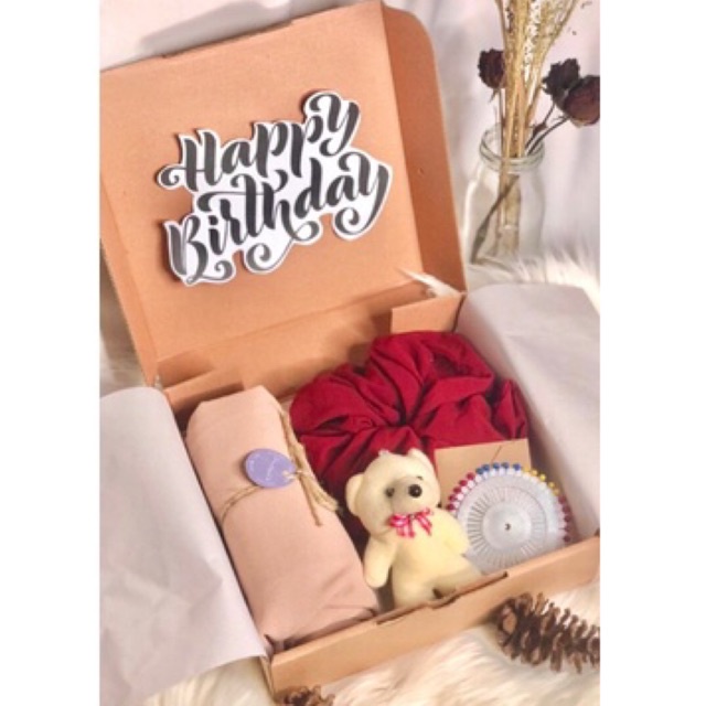 Hampers hijab pashmina