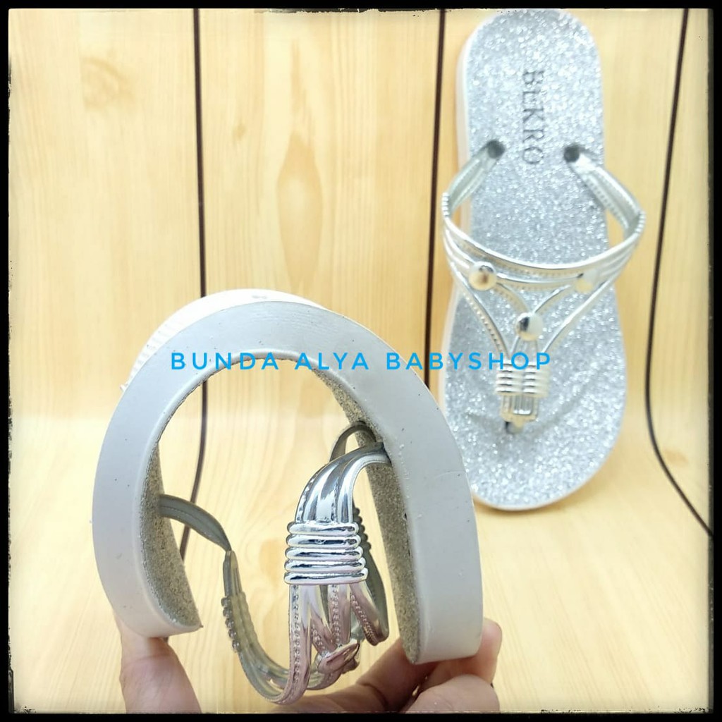 Sandal Wanita Jepit SILVER Size 36 - 40 - Sendal Jepit Perempuan Casual Flat - Sandal Cewek Trendy