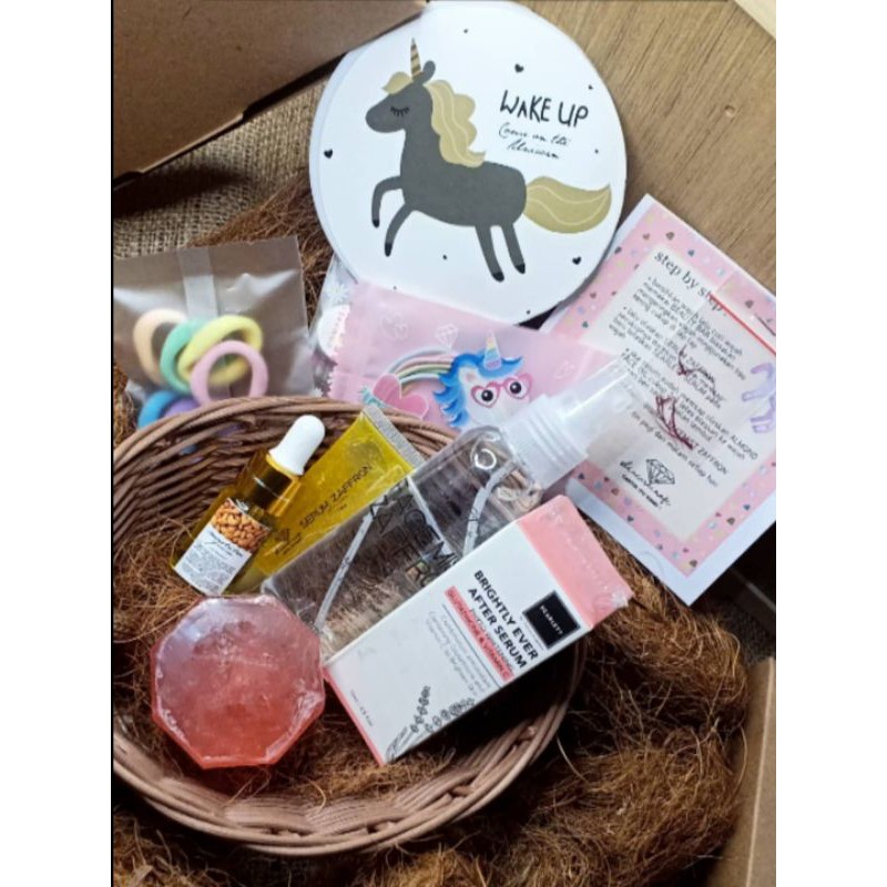 

PAKET HEMAT BOX OF HAPPINES