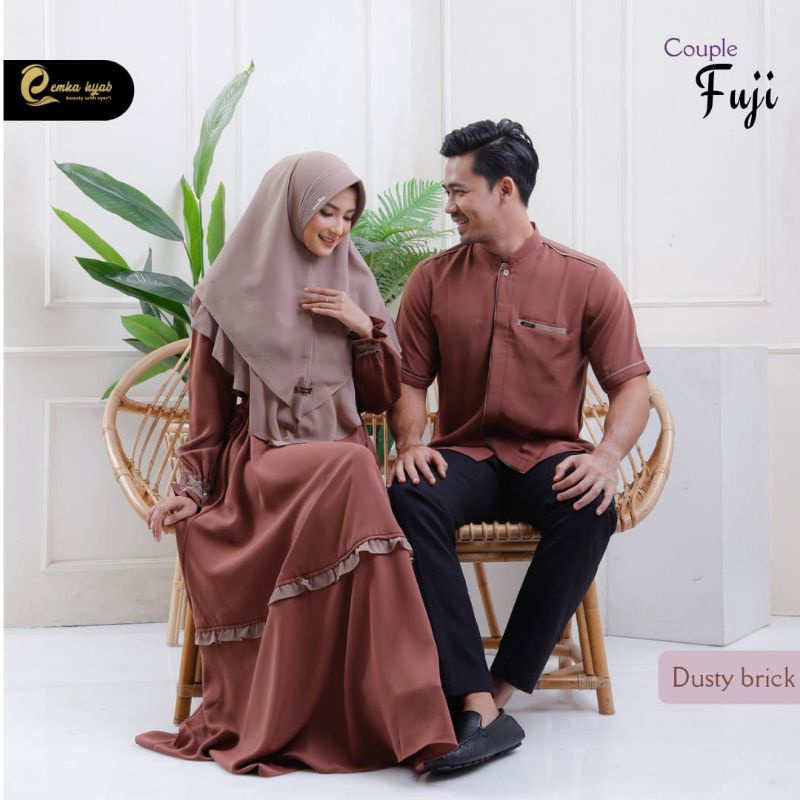 COUPLE FUJI ORIIGINAL BY EMKA HIJAB