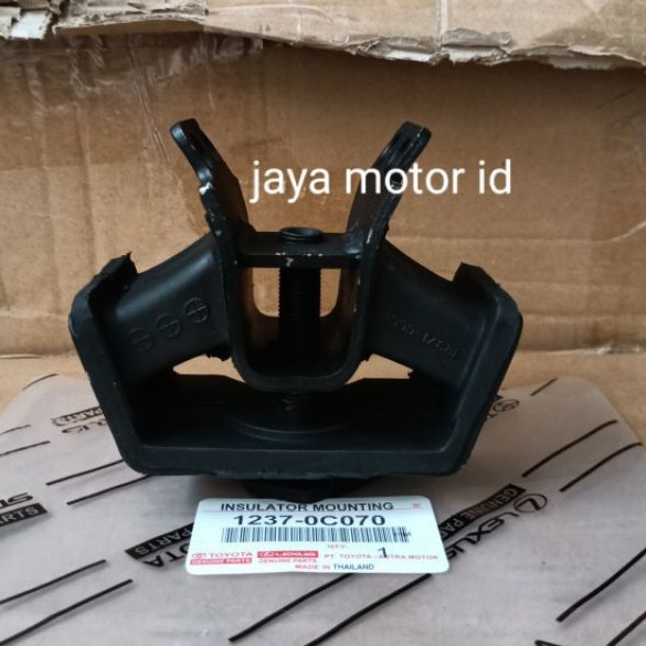 mounting transmisi/dudukan transmisi Toyota Innova/Fortuner bensin