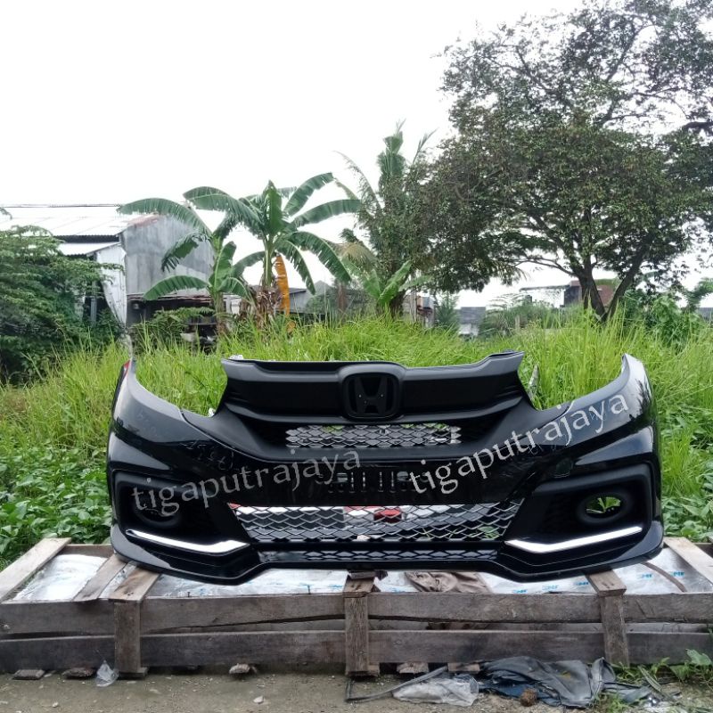 bumper depan mobilio rs