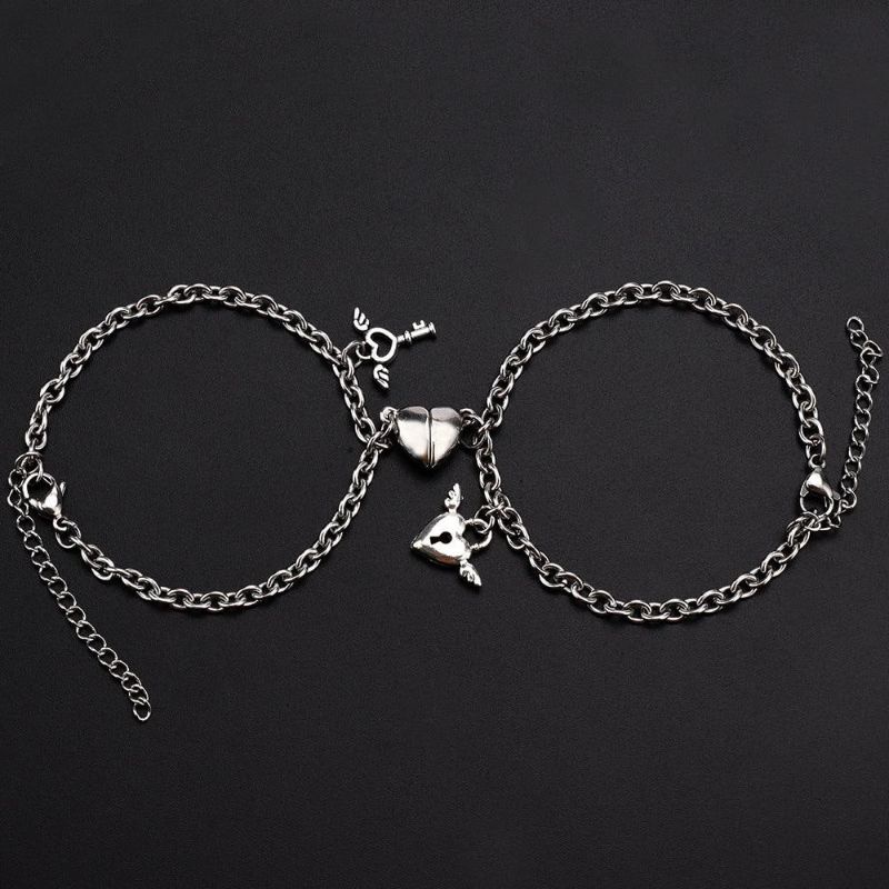 GELANG COUPLE MAGNET GEMBOK KUNCI RANTAI