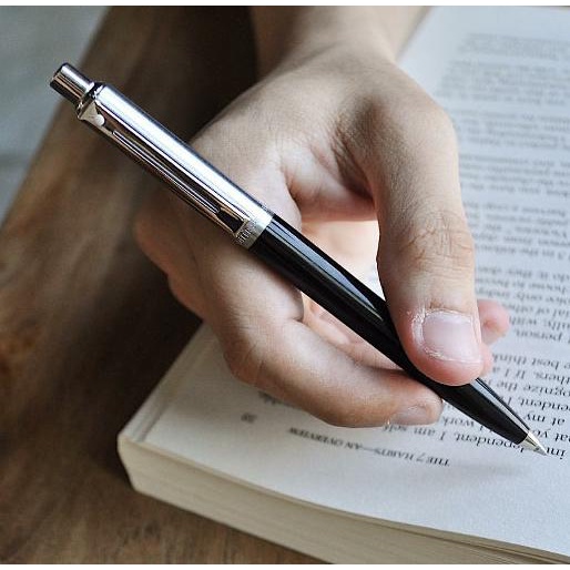 

Sheaffer Sentinel (Black) 321 Ballpoint
