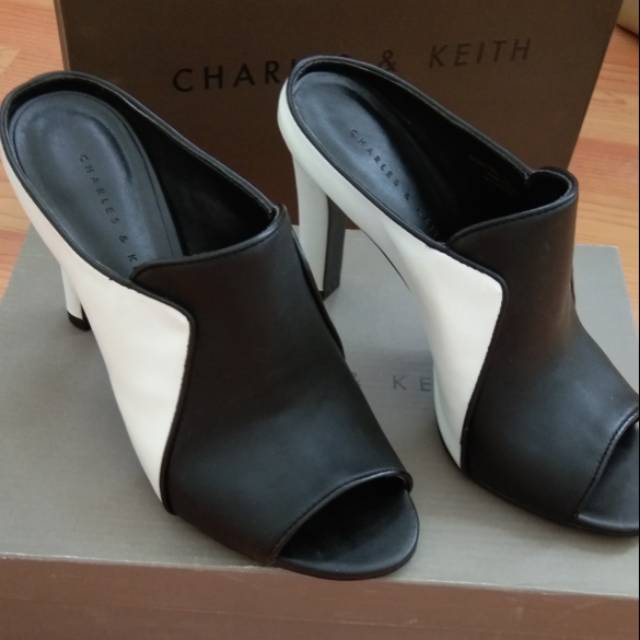 Sandal Heels charles and keith ORIGINAL PRELOVED