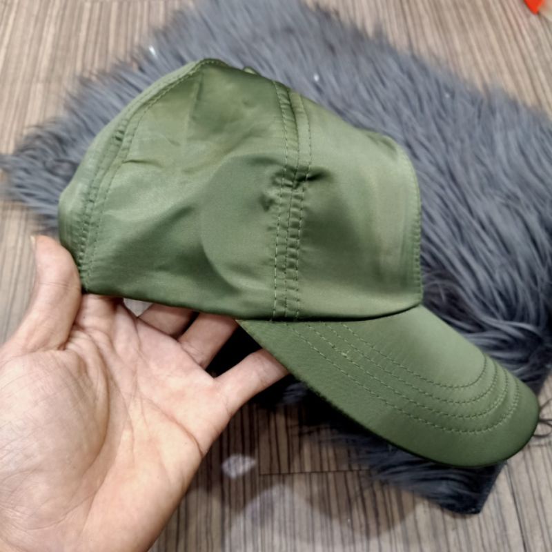 Topi Prada Green Army Baseball Topi Premium Impor