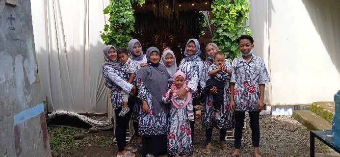 Koleksi Tunik Batik