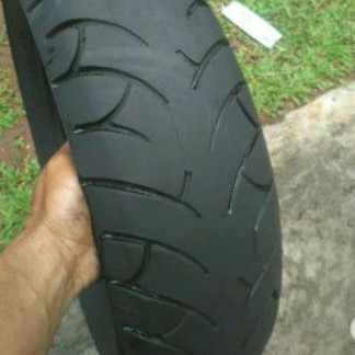 Ban variasi aerox merek metzeler ukuran 150/70-14
