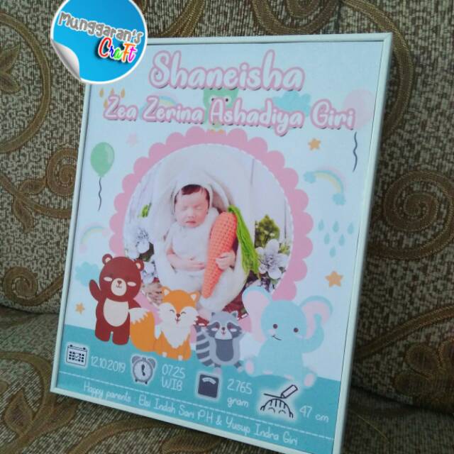 Hadiah bayi Figura kayu 8r Cetak Foto Premium