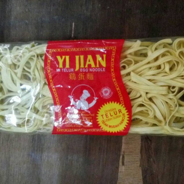 

Mie telur Yi Jian lebar