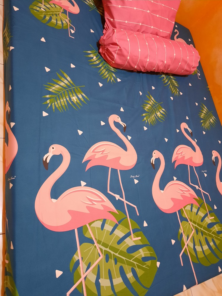 Sprei Lady Rose Uk. King (180x200)cm Dan Uk. Queen (160x200)cm Motif Character New