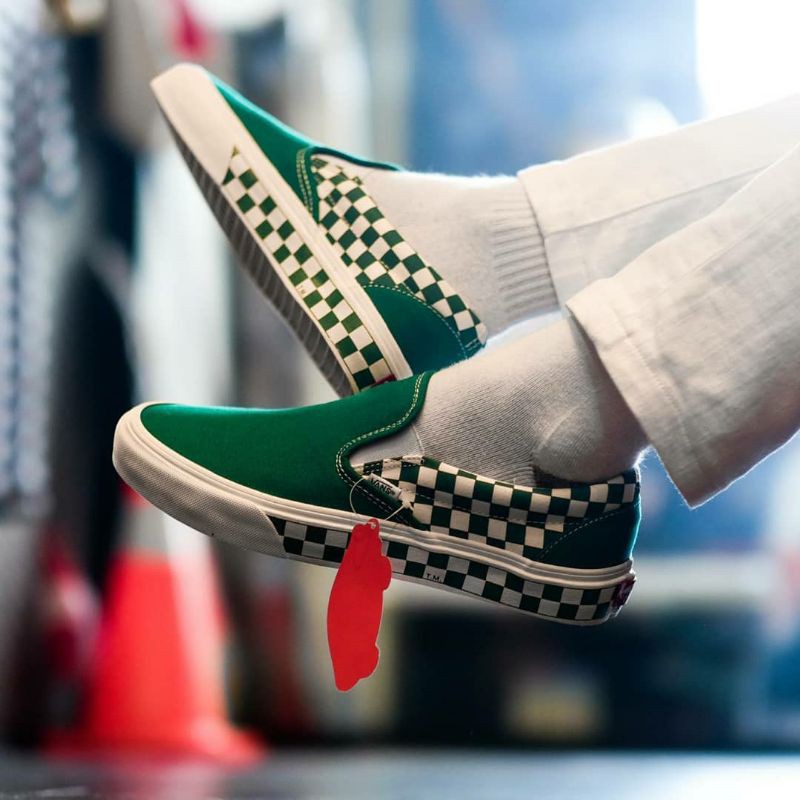 SEPATU VANS ORIGINAL100 % / VANS SLIP ON CHECKERBOARD SIDE WALL ULTRAMAR GREEN WHITE / SEPATU VANS M