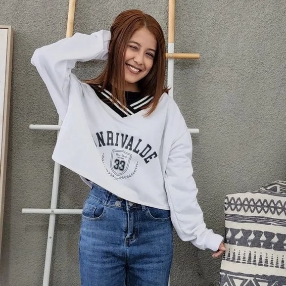 MVP - Unrivalde Crop - Sweater Crop Wanita Kekinian