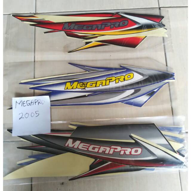 STRIPING MEGAPRO 2005