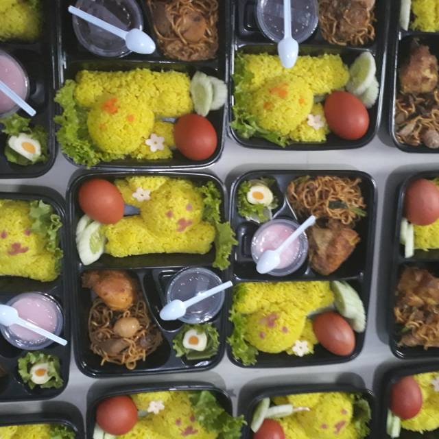 Nasi Bento Ultah anak Shopee Indonesia