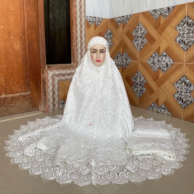 TERLARIS MUKENA DEWASA SUTRA PARIS PRADA RENDA PUTIH