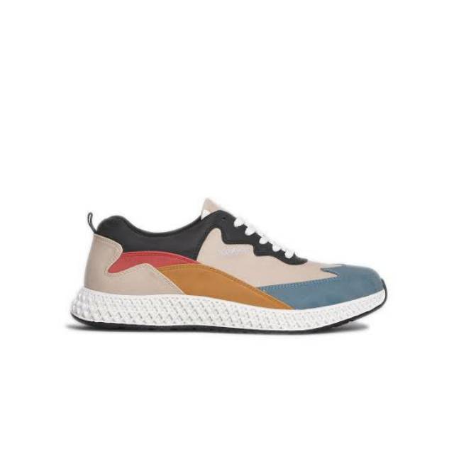 Sepatu saka Reef man