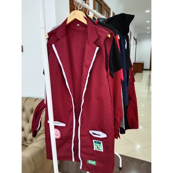 outer akhwat KAMMI Bonus Pin atau striker KAMMI