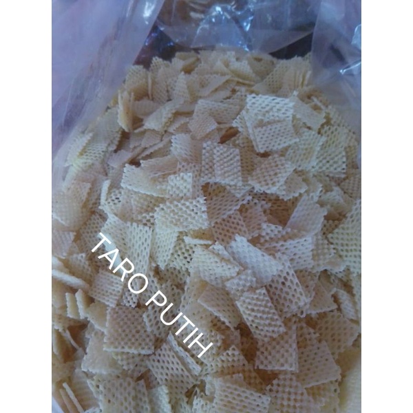 

( 1 KG) KERUPUK MENTAH / KRECEK TARO PUTIH