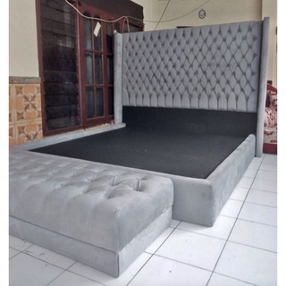 Dipan Divan Kasur Kancing Kolam + Puk Tinggi 150cm
