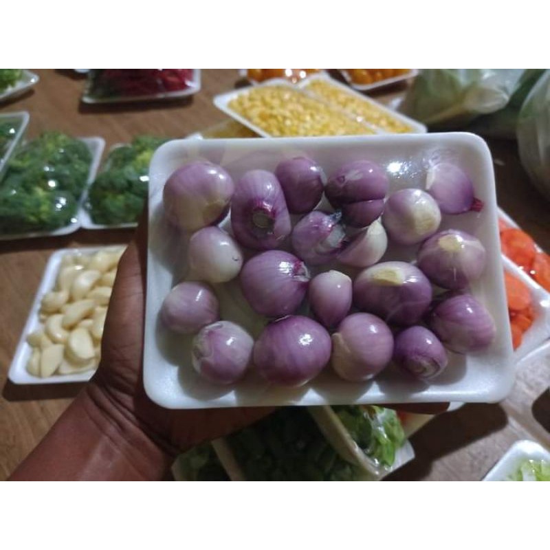 

Bawang merah kupas