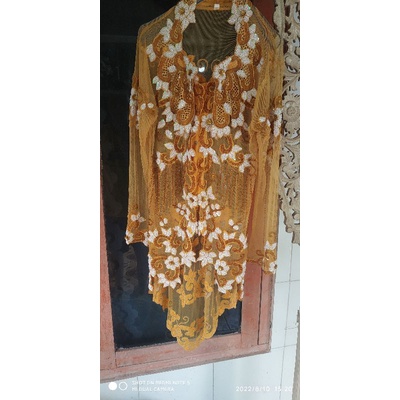 Preloved kebaya Wisuda