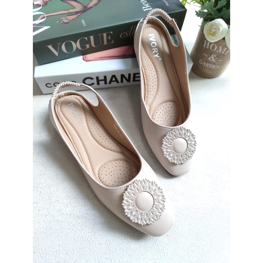 IVORY Sepatu Flat Wanita Tali Belakang Import 999-TL335