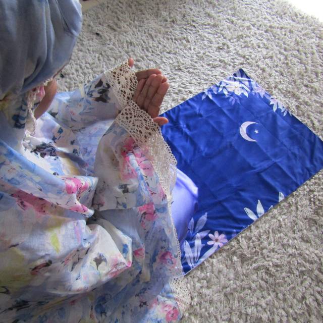 HAMPERS/HANTARAN/SOUVENER-- SAJADAH DAN MUKENA