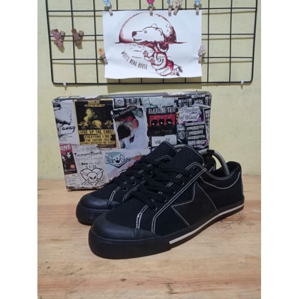 Macbeth Eliot Classic Vegan Black/Black (Seri 7 Bidadari) (RARE item)